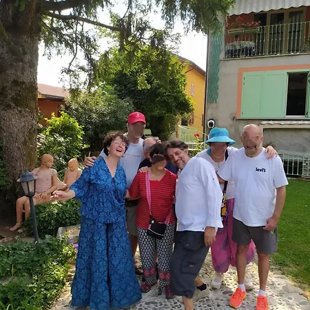 Lejlighed Dimora Amalthea Dei Laghi Maggiore E Monate